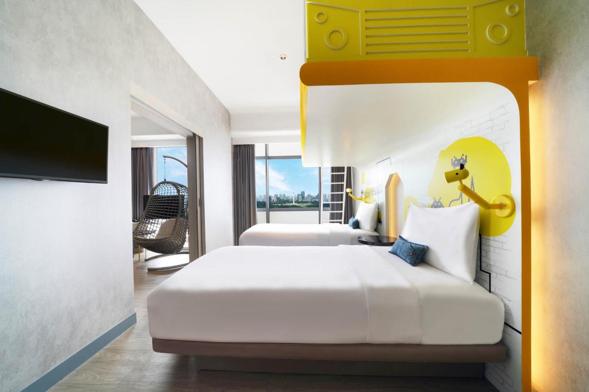 Hotel Yello Harmoni Jakarta