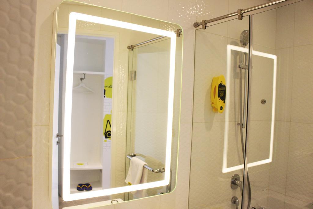 Yello Harmoni Hotel 3*