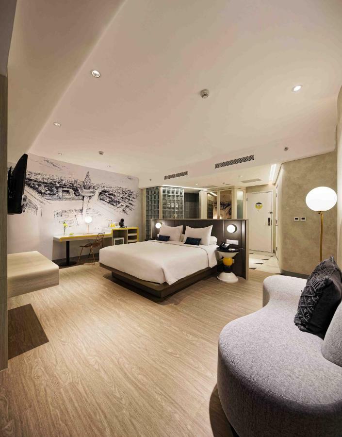 Hotel Yello Harmoni 3*