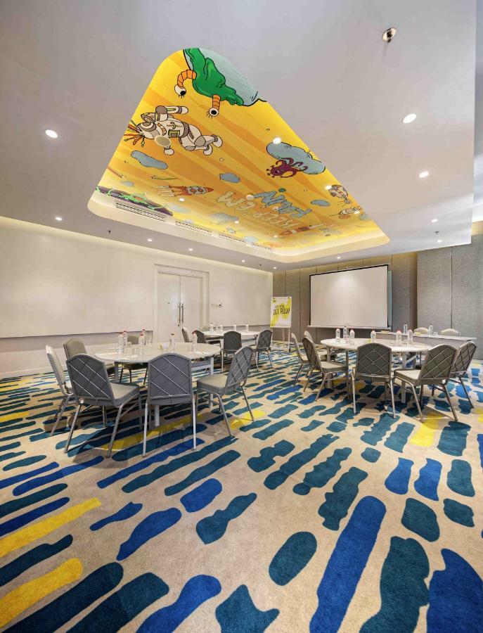 Hotel Yello Harmoni