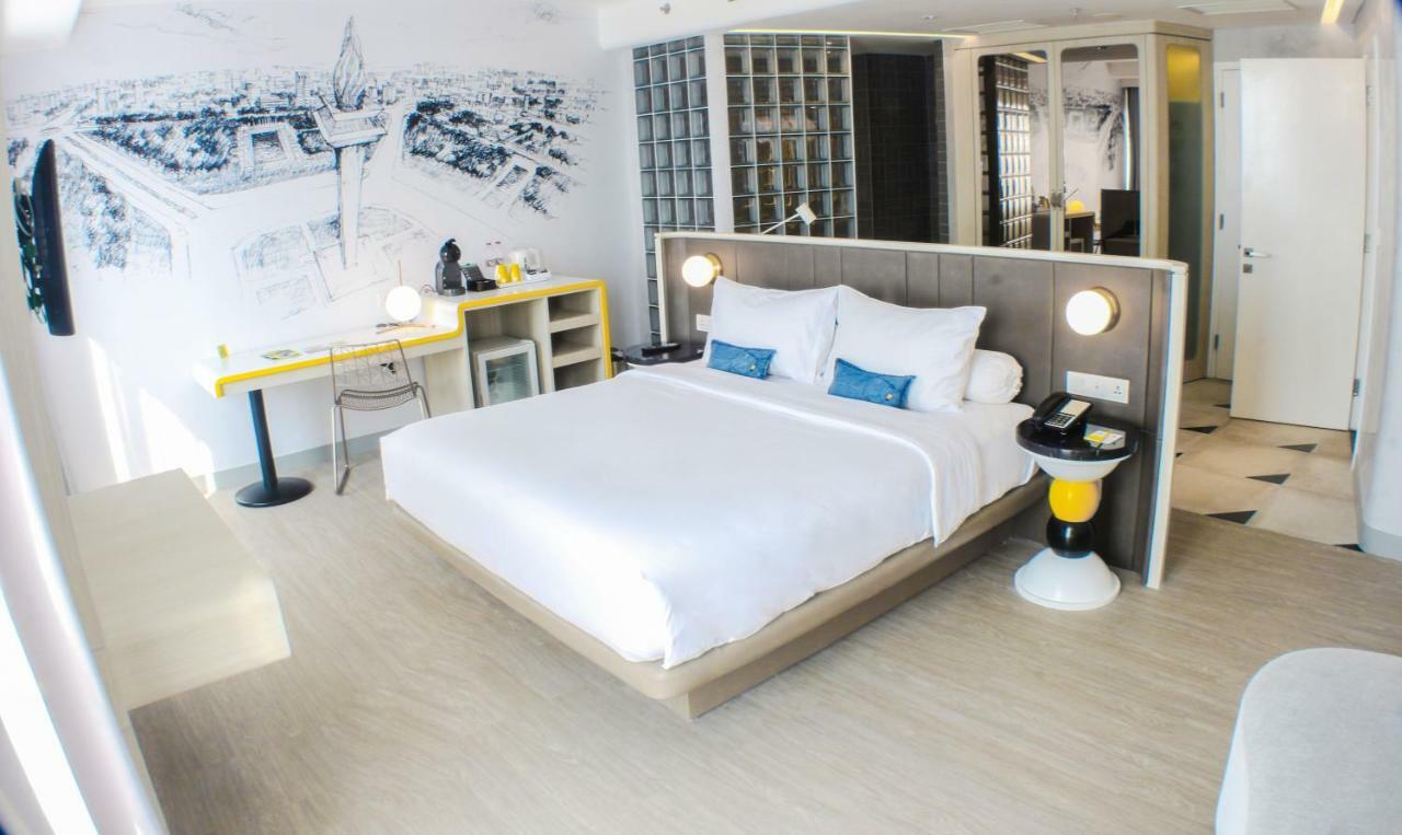 Hotel Yello Harmoni