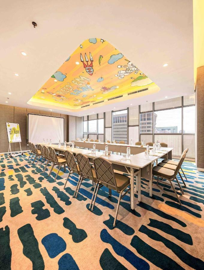 Yello Harmoni Hotel 3*